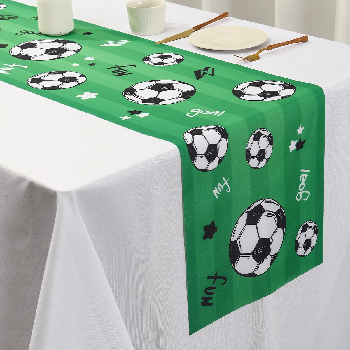 Soccer Table Runner Decors Pol - Outdoor Sport News บทวิจารณ์และราคา